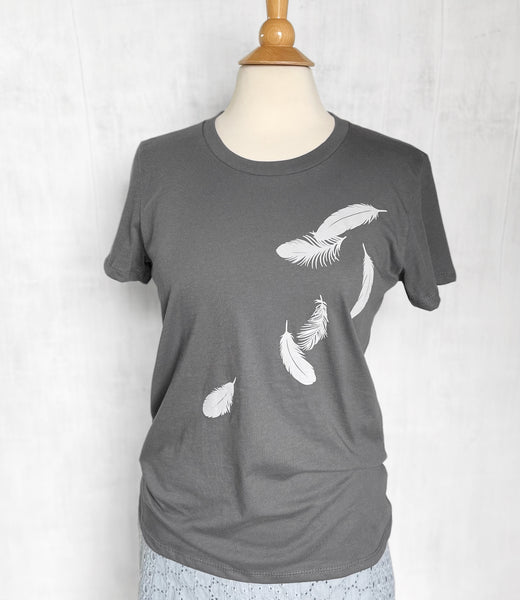 Women's Organic Cotton T-shirt with Falling Feathers - Gray